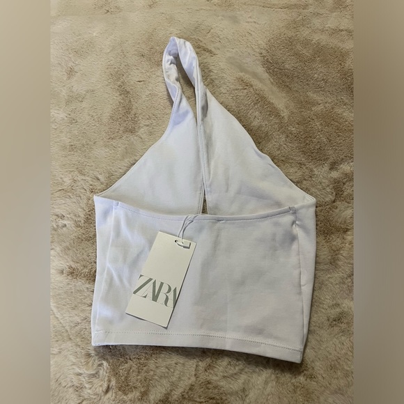 *NWT* Zara white halter crop top. Size L - Picture 2 of 5